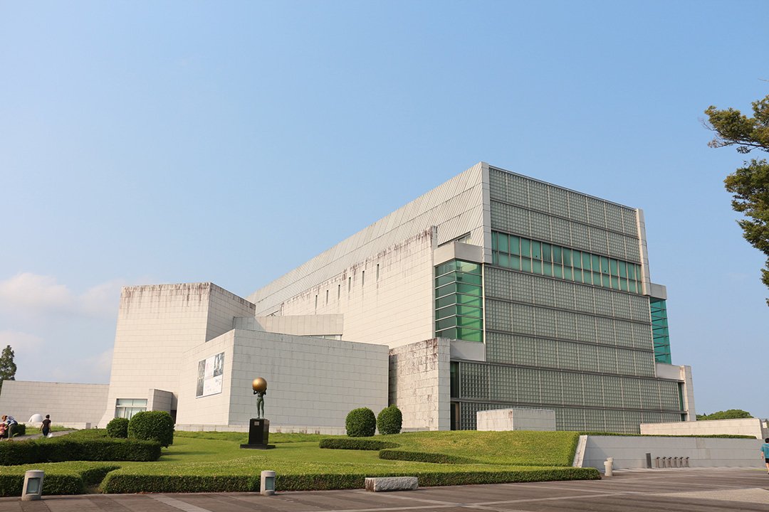 🖼️ 미야자키 현립 미술관(미야자키 켄리츠 비주츠칸) 이미지 1